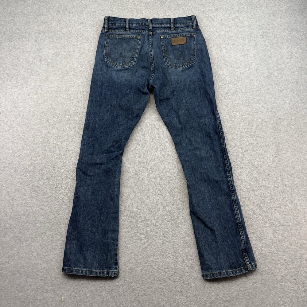 Wrangler Retro Jeans Mens 31x32 Medium Wash 1077MWZ Cowboy Cut Boot Denim Work